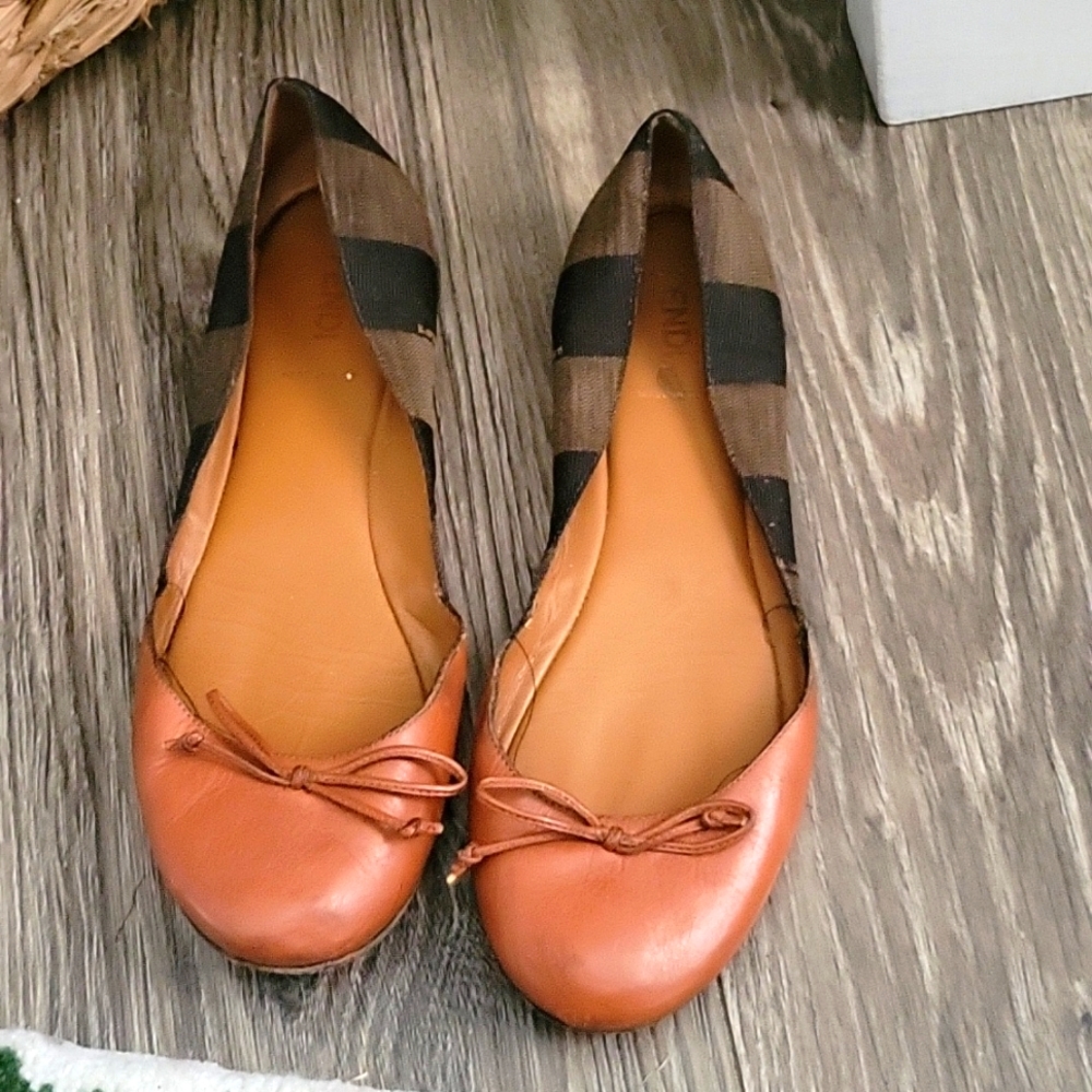 Fendi flats